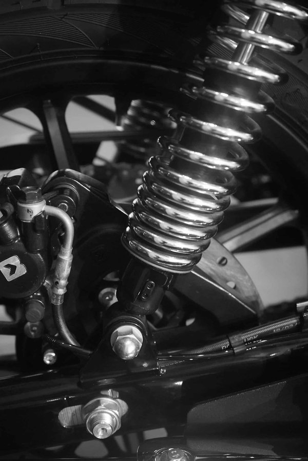 Quelles sont les meilleures pratiques pour nettoyer et entretenir un carburateur de moto ancienne ?